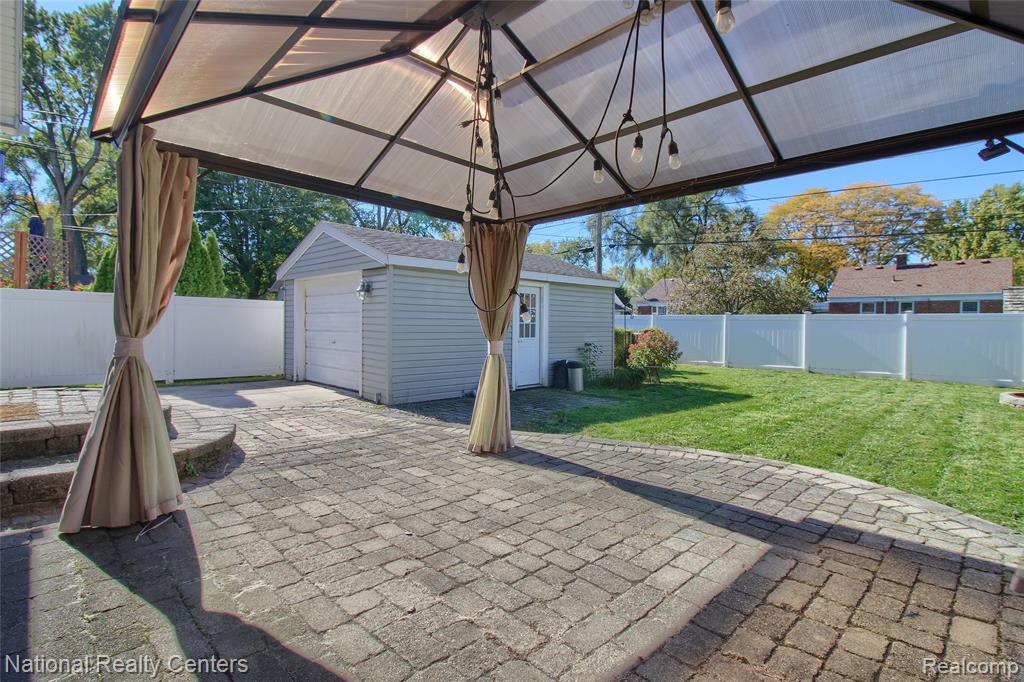 2463 Cummings Avenue Property Photo 49