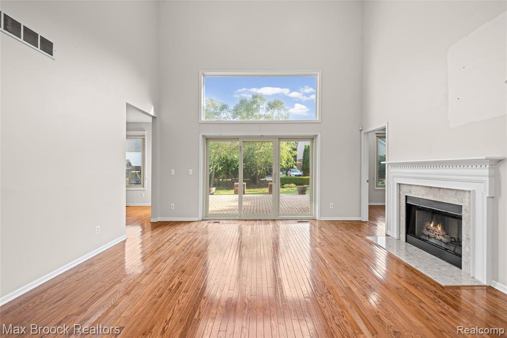 41605 Burroughs Avenue Property Photo 13