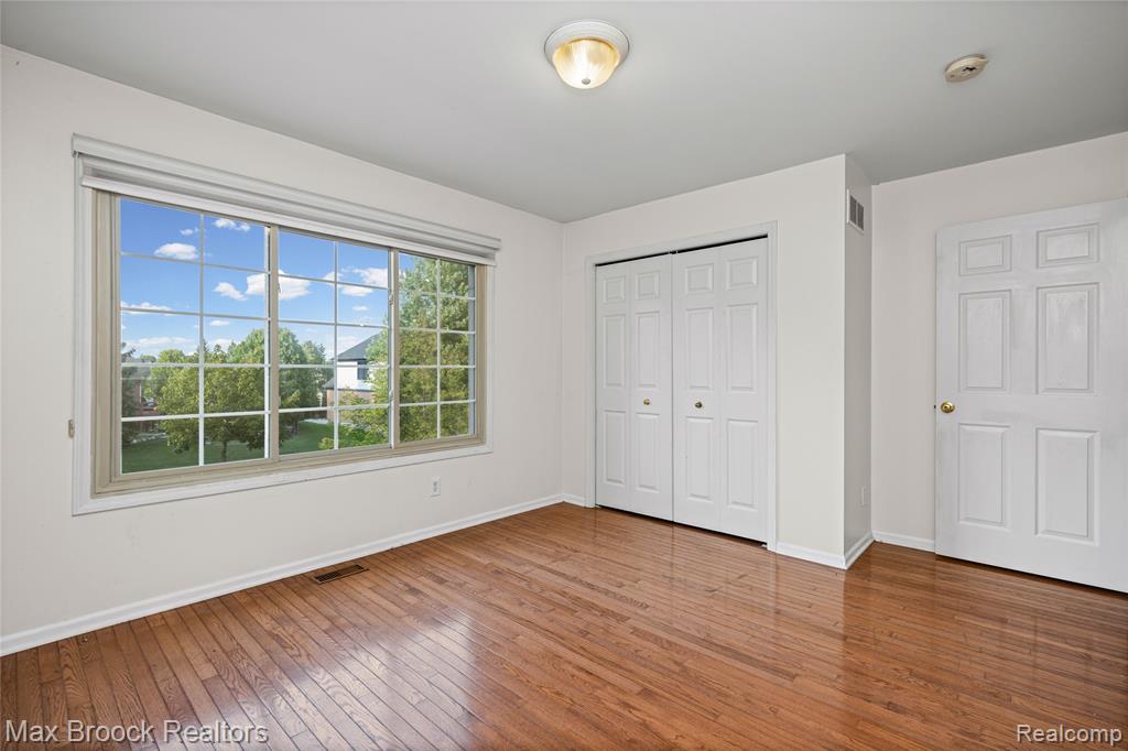 41605 Burroughs Avenue Property Photo 30