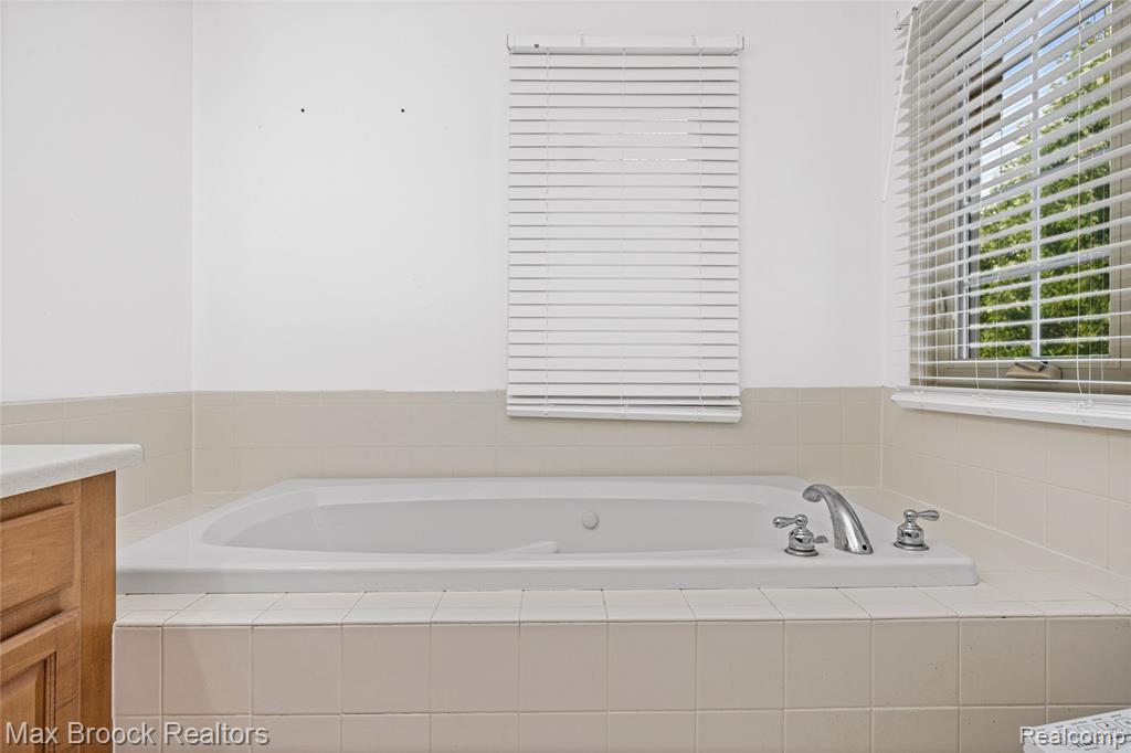 41605 Burroughs Avenue Property Photo 40