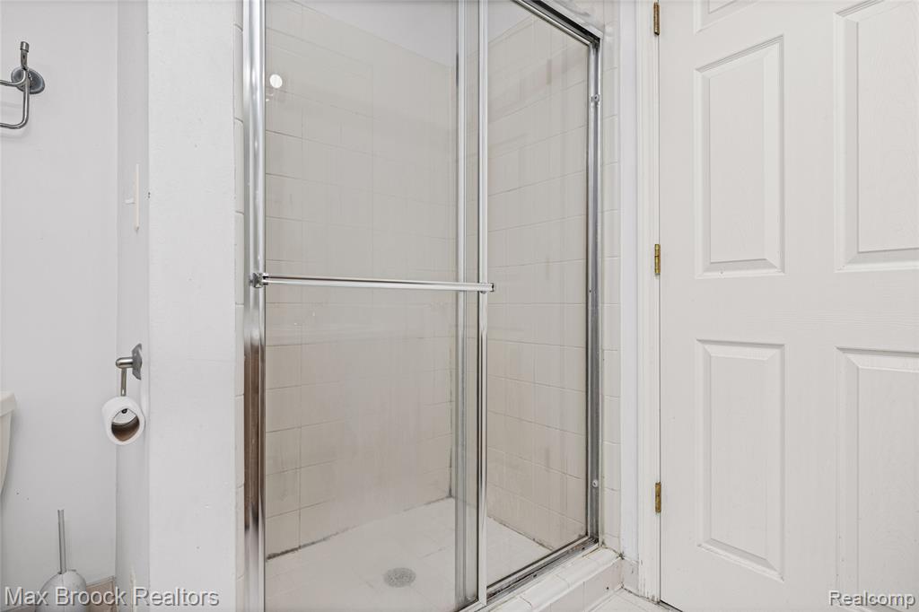 41605 Burroughs Avenue Property Photo 41