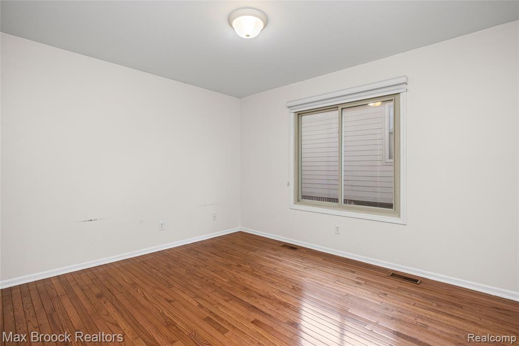 41605 Burroughs Avenue Property Photo 44