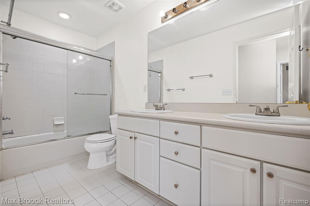 41605 Burroughs Avenue Property Photo 45