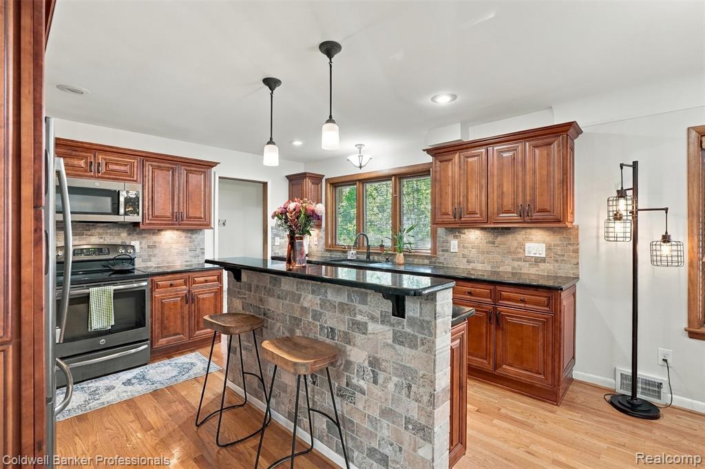 20829 Donaldson Street Property Photo 12