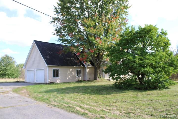 1300 Connell Road Property Photo 3