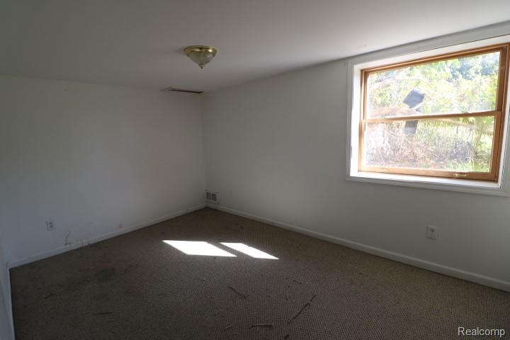 1300 Connell Road Property Photo 9