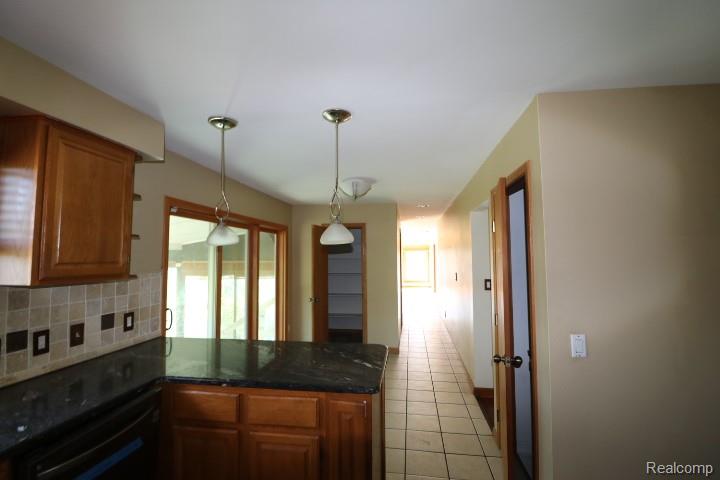 1300 Connell Road Property Photo 10