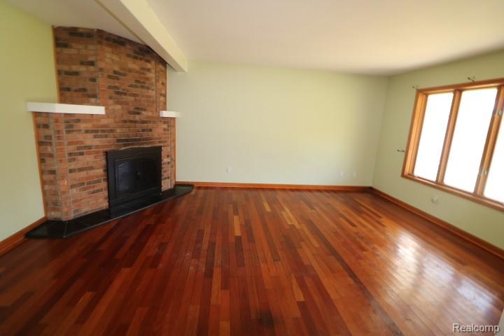 1300 Connell Road Property Photo 14