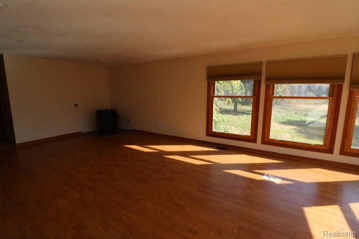 1300 Connell Road Property Photo 17