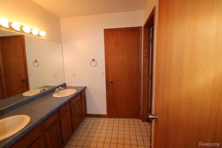 1300 Connell Road Property Photo 20
