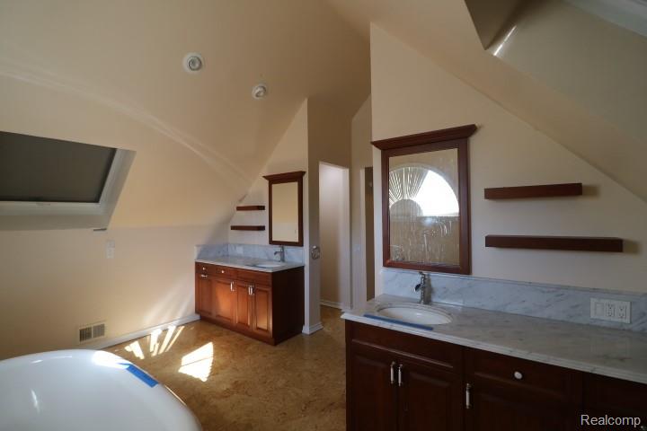 1300 Connell Road Property Photo 32