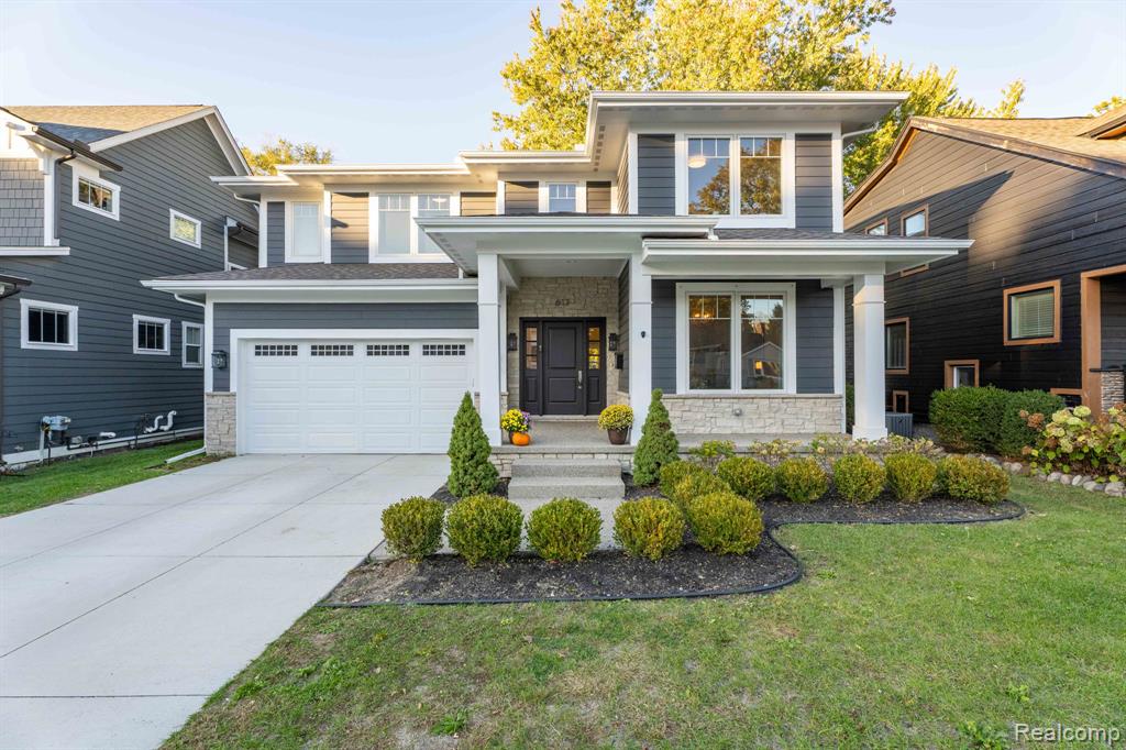 613 E Farnum Avenue Property Photo 1