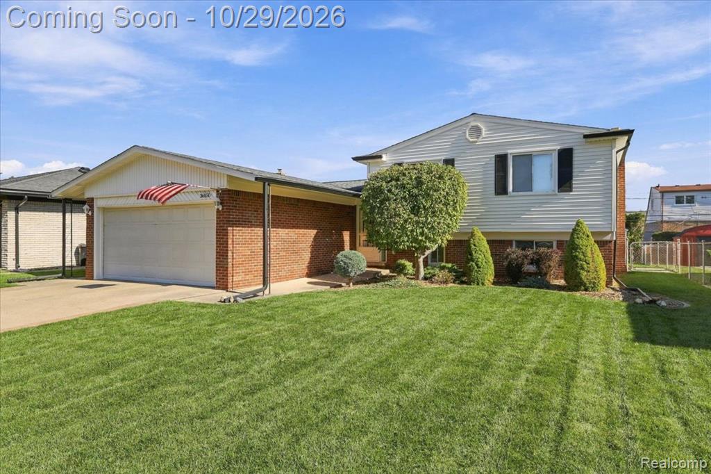 36850 Myra Court Property Photo 1