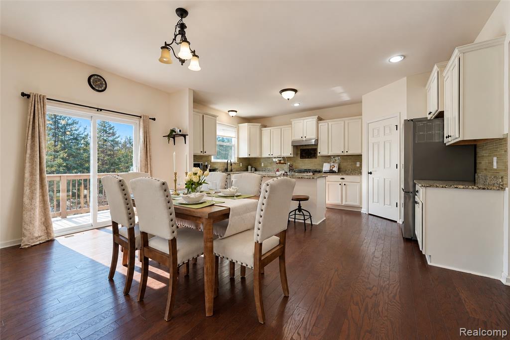 27363 Victoria Road Property Photo 25