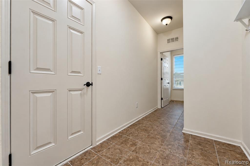 27363 Victoria Road Property Photo 29