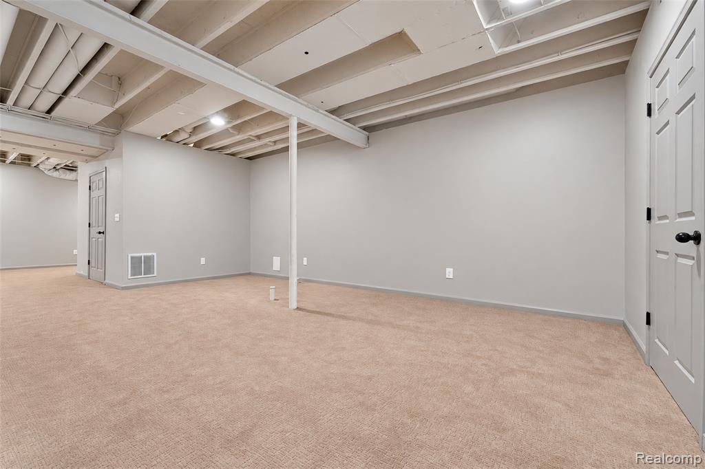 27363 Victoria Road Property Photo 46