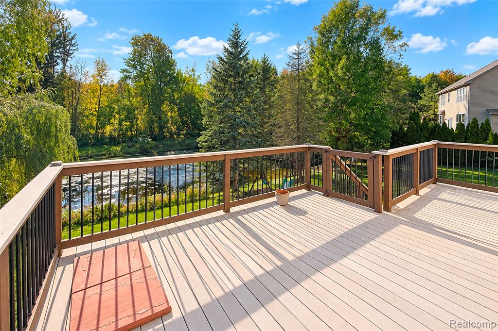 27363 Victoria Road Property Photo 65