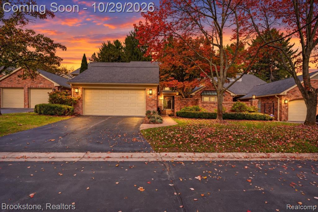 24118 Bingham Pointe Drive Property Photo 1