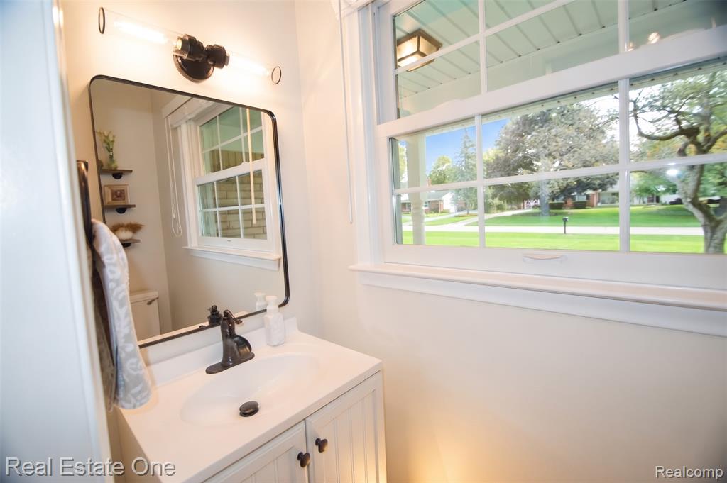 915 Ironstone Drive Property Photo 19