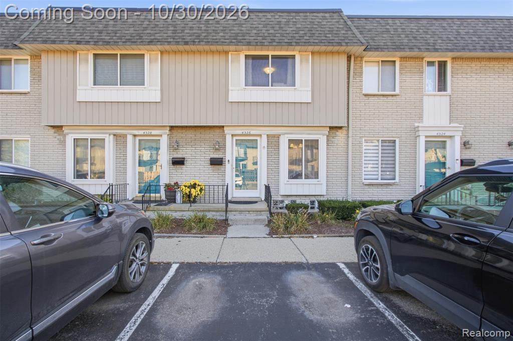 4326 15 Mile Road Property Photo 1