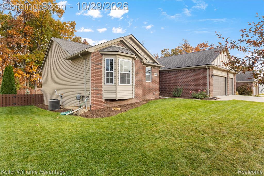 9573 Shelby Drive Property Photo 2
