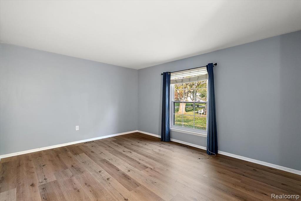 31192 Sunset Court Property Photo 17