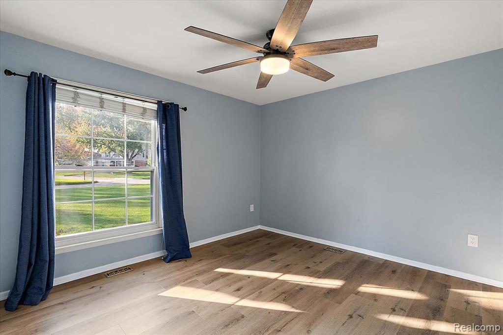 31192 Sunset Court Property Photo 20