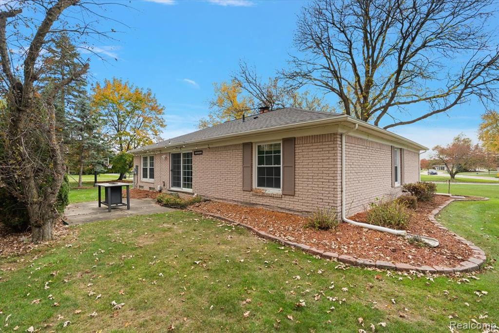 31192 Sunset Court Property Photo 31