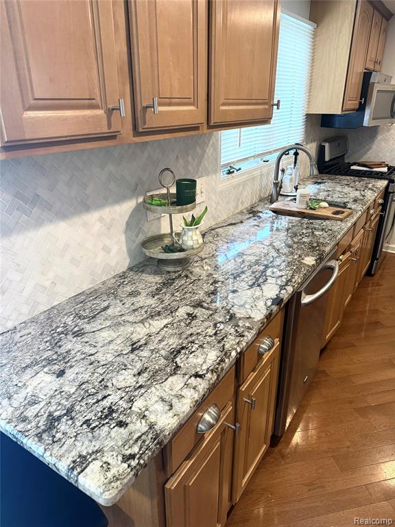 313 N Castell Avenue Property Photo 7