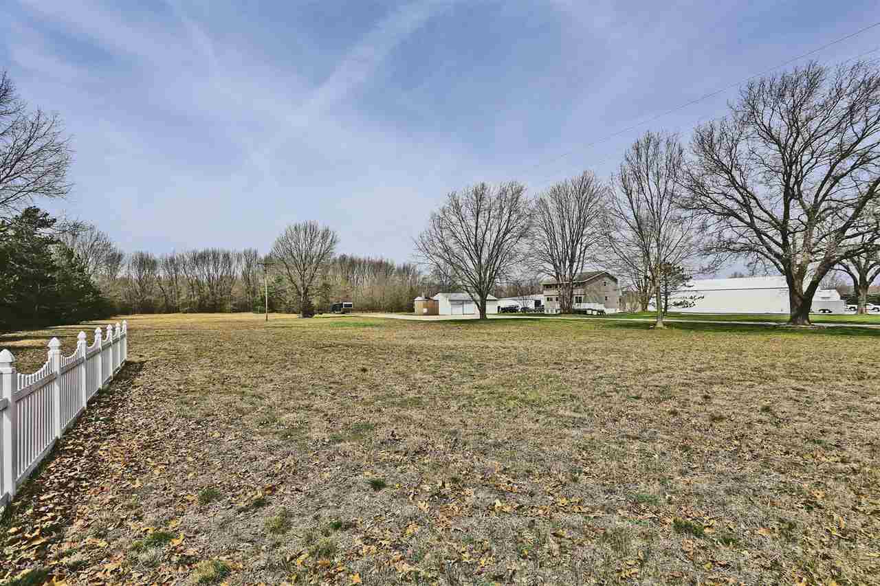 70102475 Property Photo 3