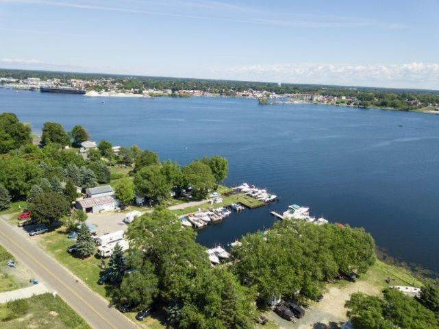 846 S Lakeshore Drive Property Photo 19