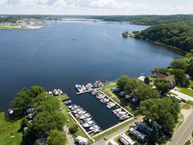 846 S Lakeshore Drive Property Photo 20