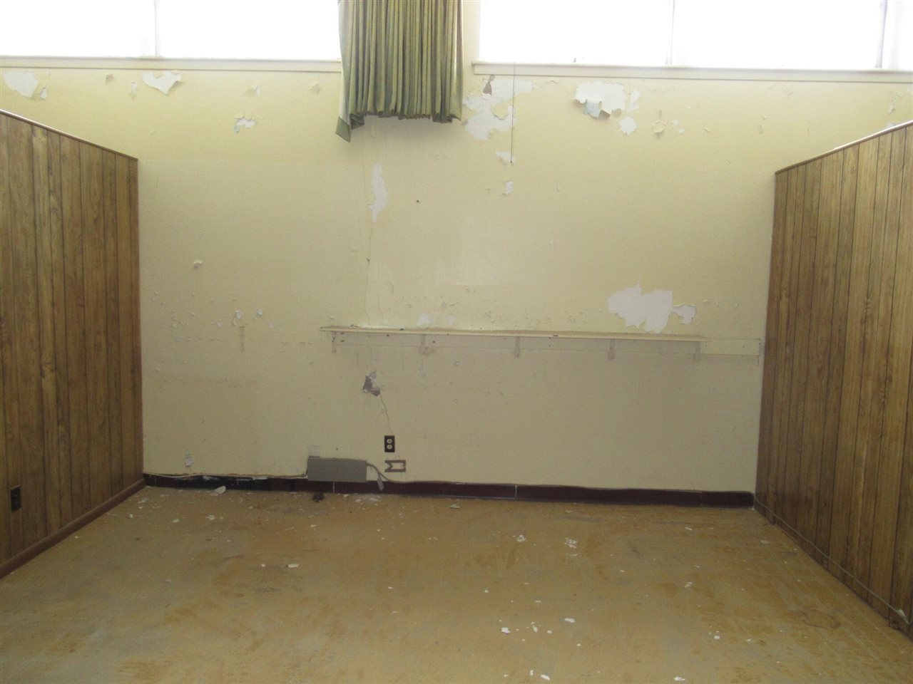 50 W Michigan Avenue Property Photo 14