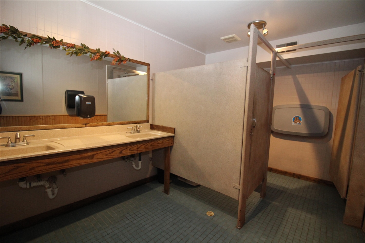 2403 Sunnyside Drive Property Photo 30