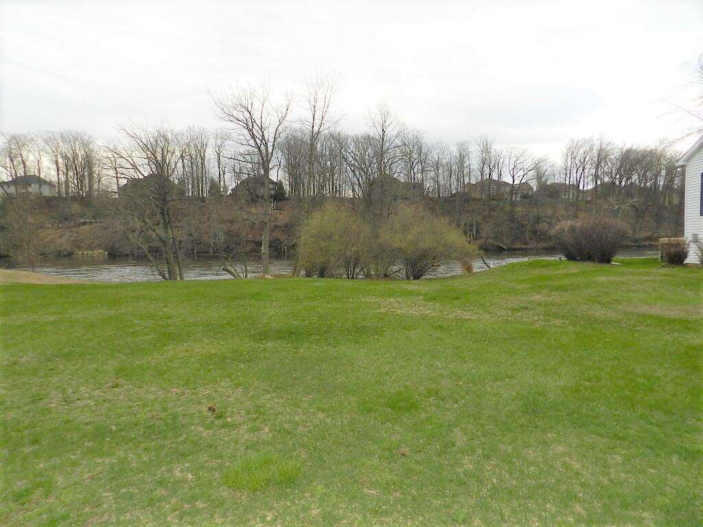 574 Swan River Drive Property Photo 1