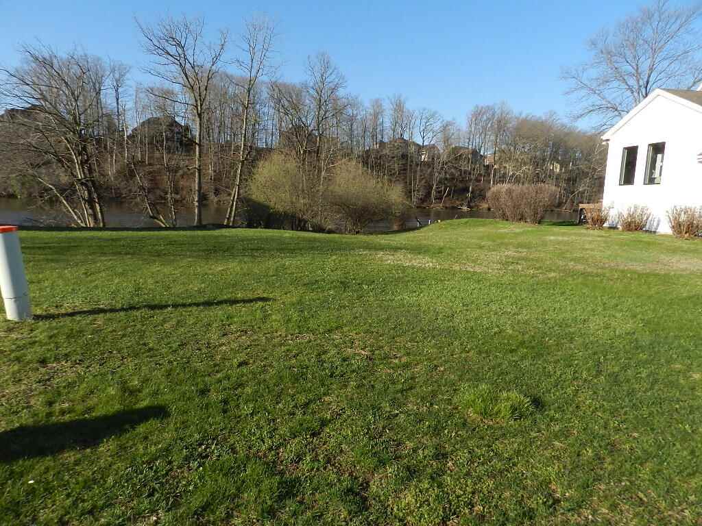 590 Swan River Drive Property Photo 4