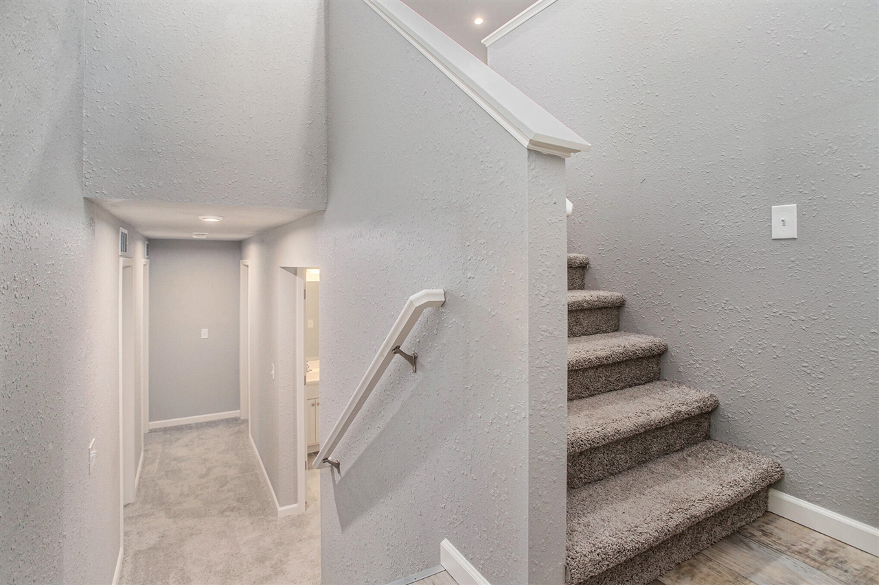 56 Thompson Boulevard Property Photo 3
