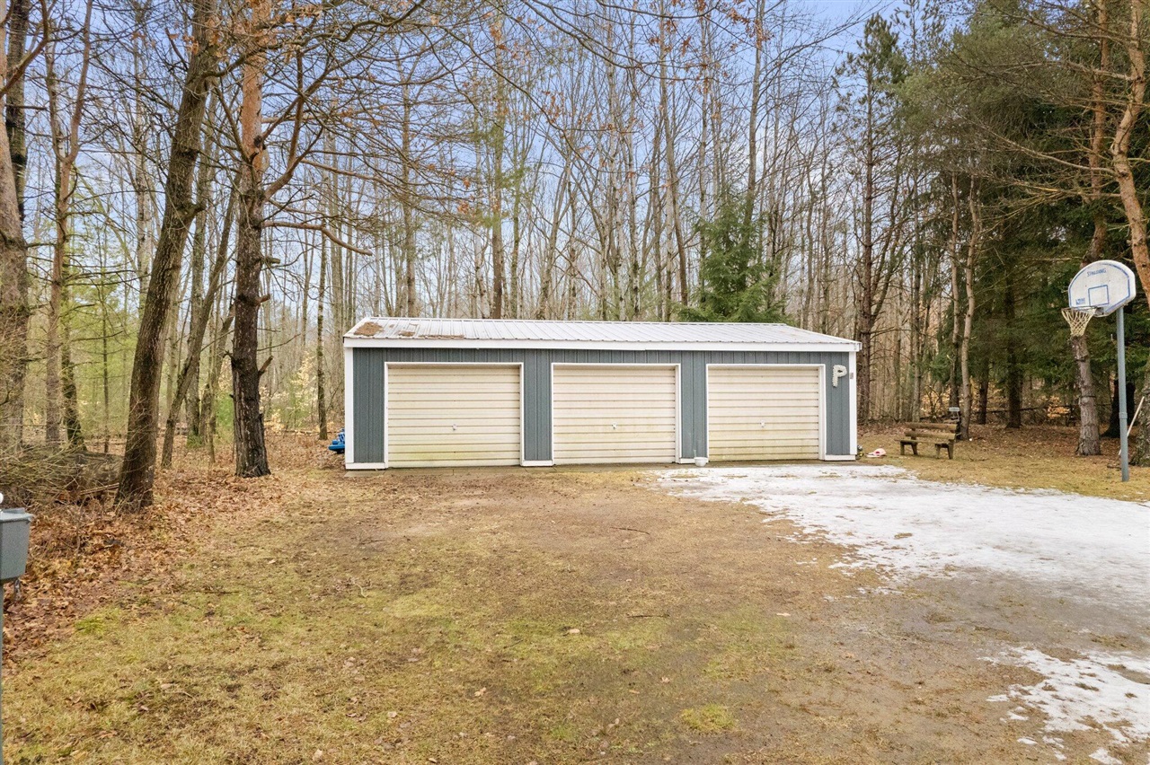 70301612 Property Photo 5