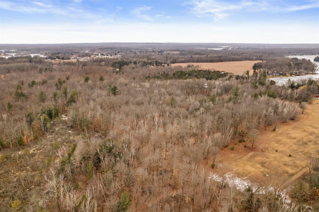 70301612 Property Photo 18