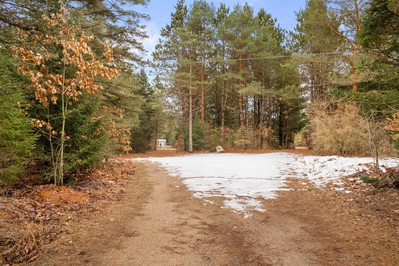70301612 Property Photo 21
