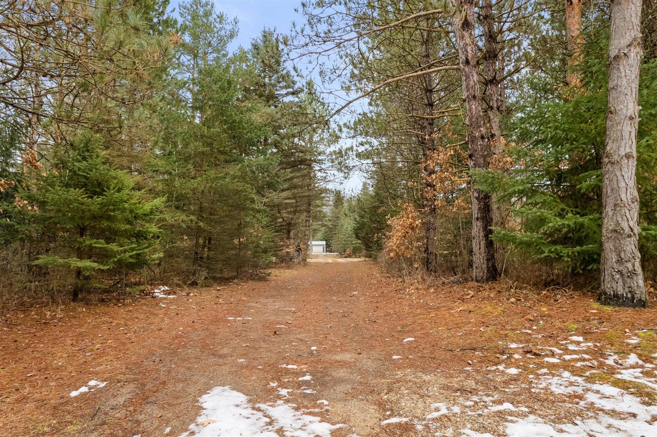 70301612 Property Photo 22