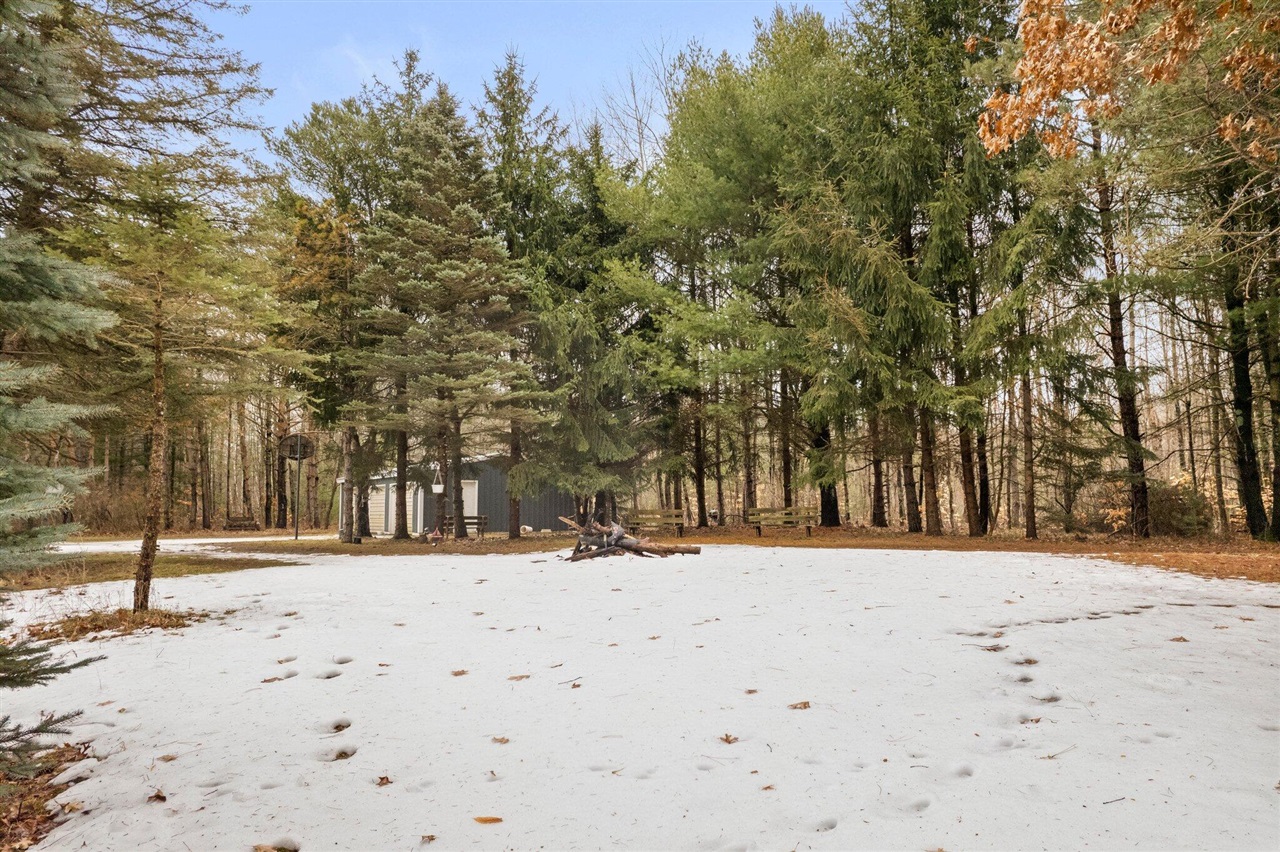 70301612 Property Photo 27