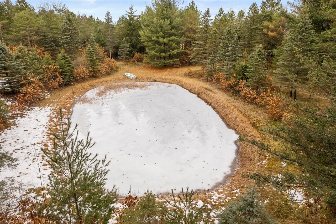 70301612 Property Photo 28