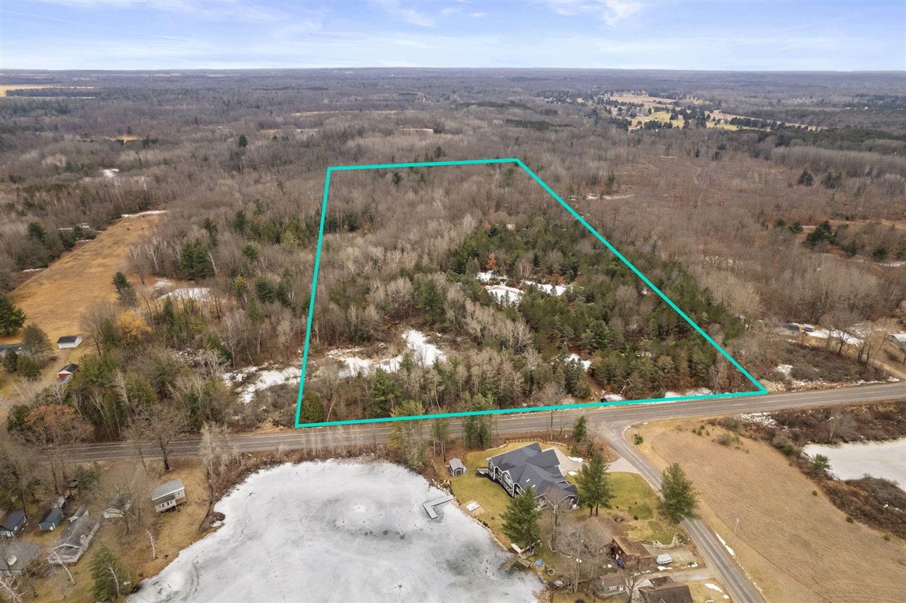 70301612 Property Photo 33