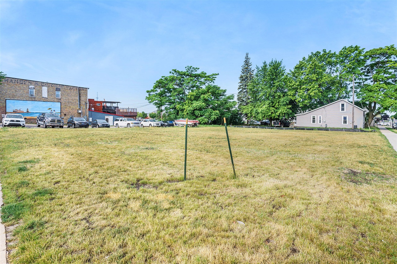 302 S James Street Property Photo 4