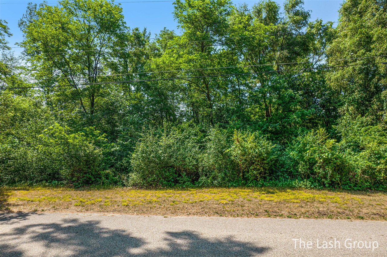 70320424 Property Photo 3