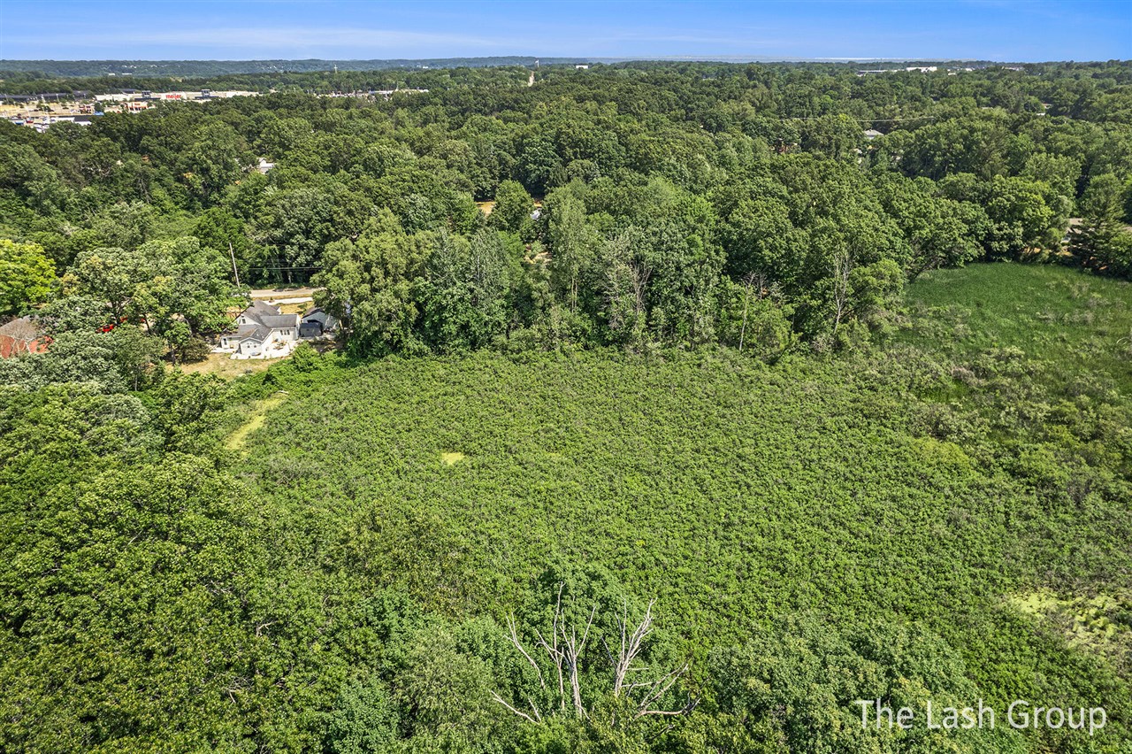 70320424 Property Photo 11