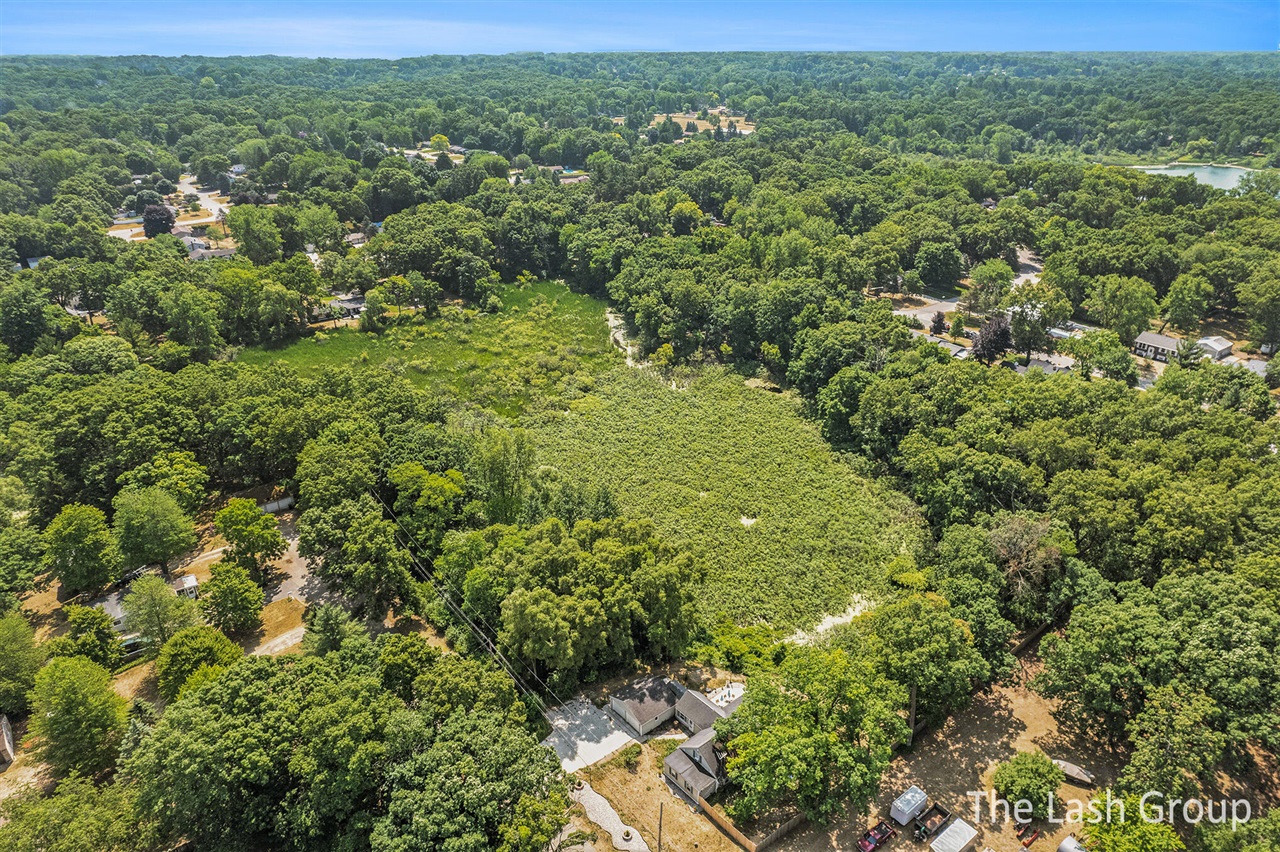 70320424 Property Photo 15