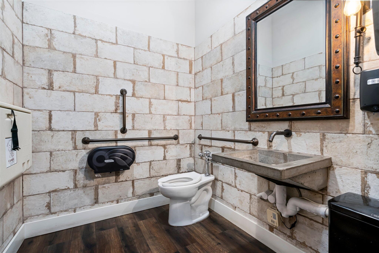 119 S Mitchell Street Property Photo 41