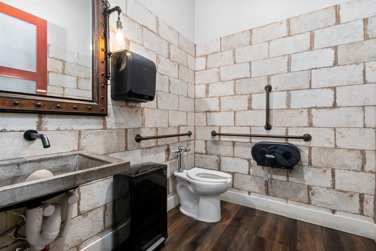 119 S Mitchell Street Property Photo 43